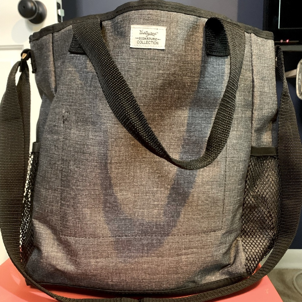 Thirty-One Signature Collection Carry-All Gray Tote